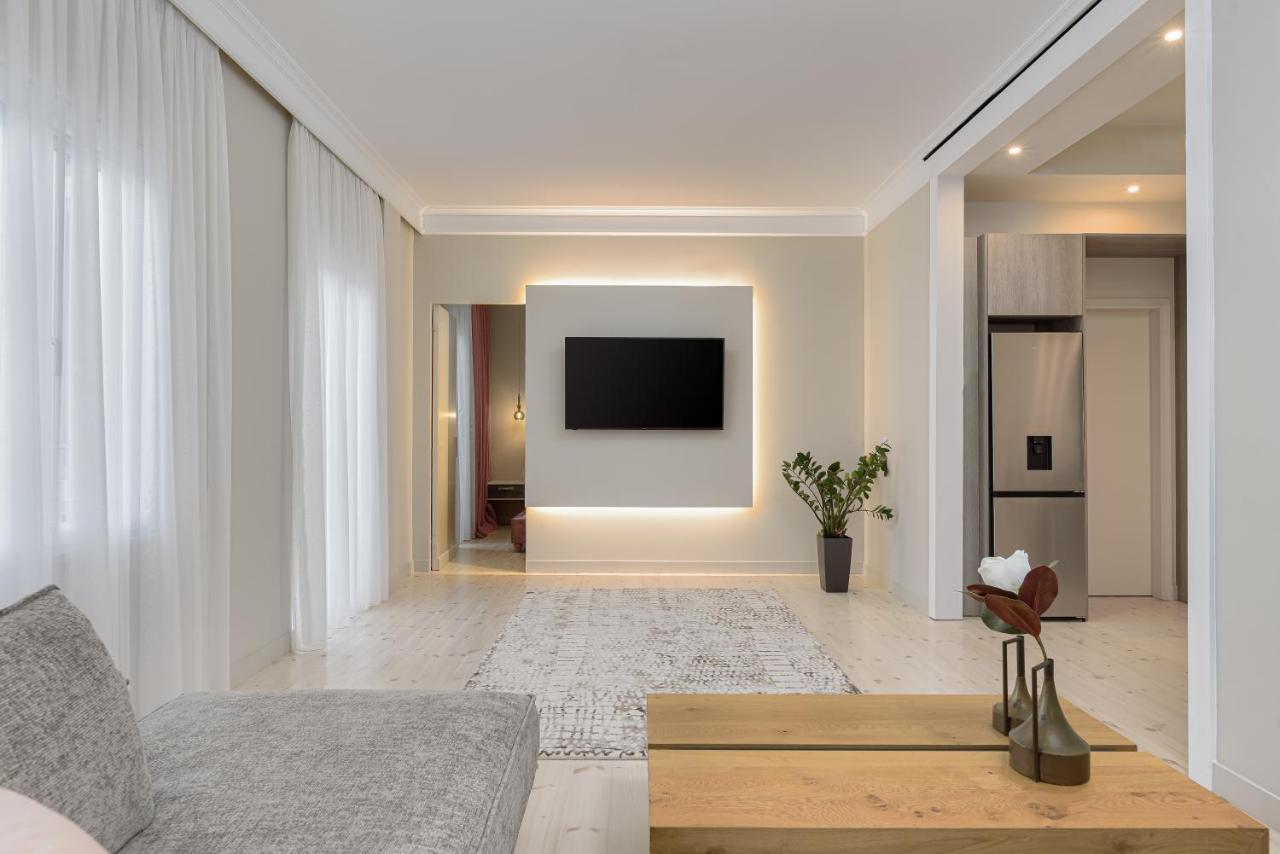 Thiramenous Residence Athena Bagian luar foto