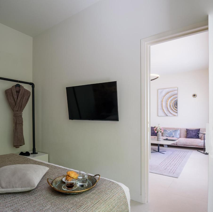 Thiramenous Residence Athena Bagian luar foto