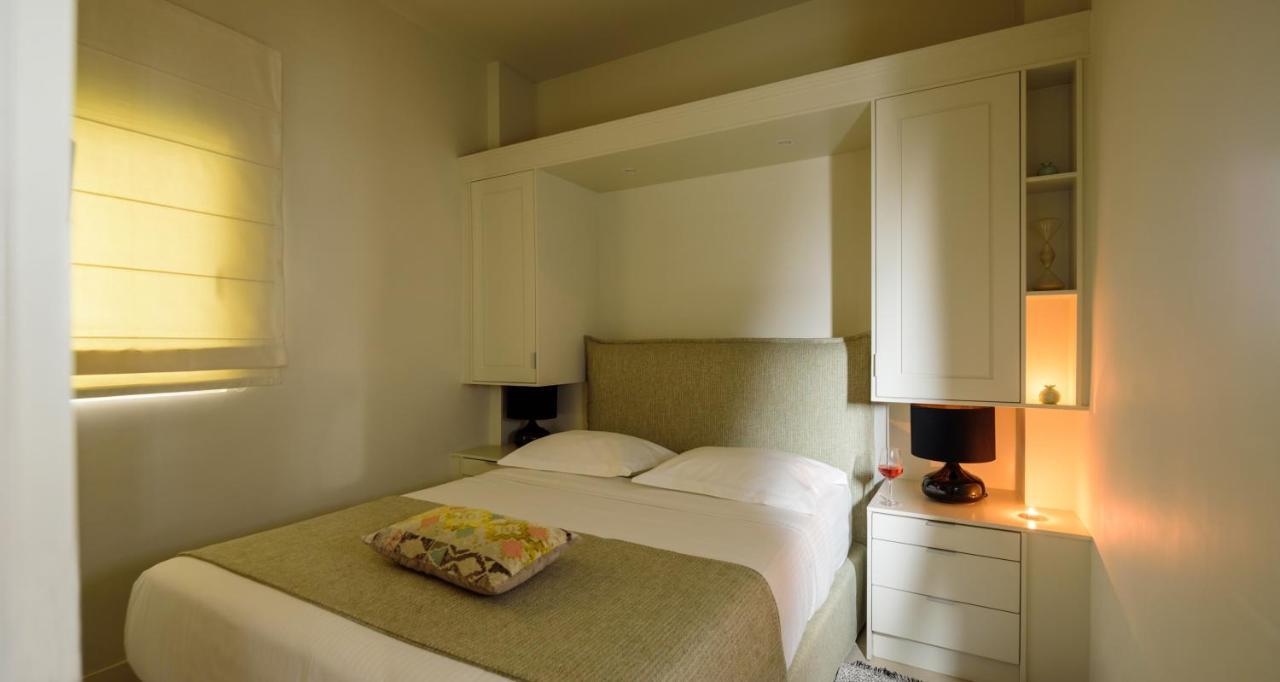 Thiramenous Residence Athena Bagian luar foto