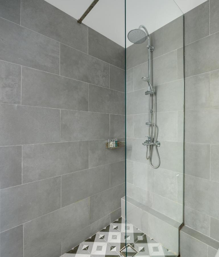 Thiramenous Residence Athena Bagian luar foto